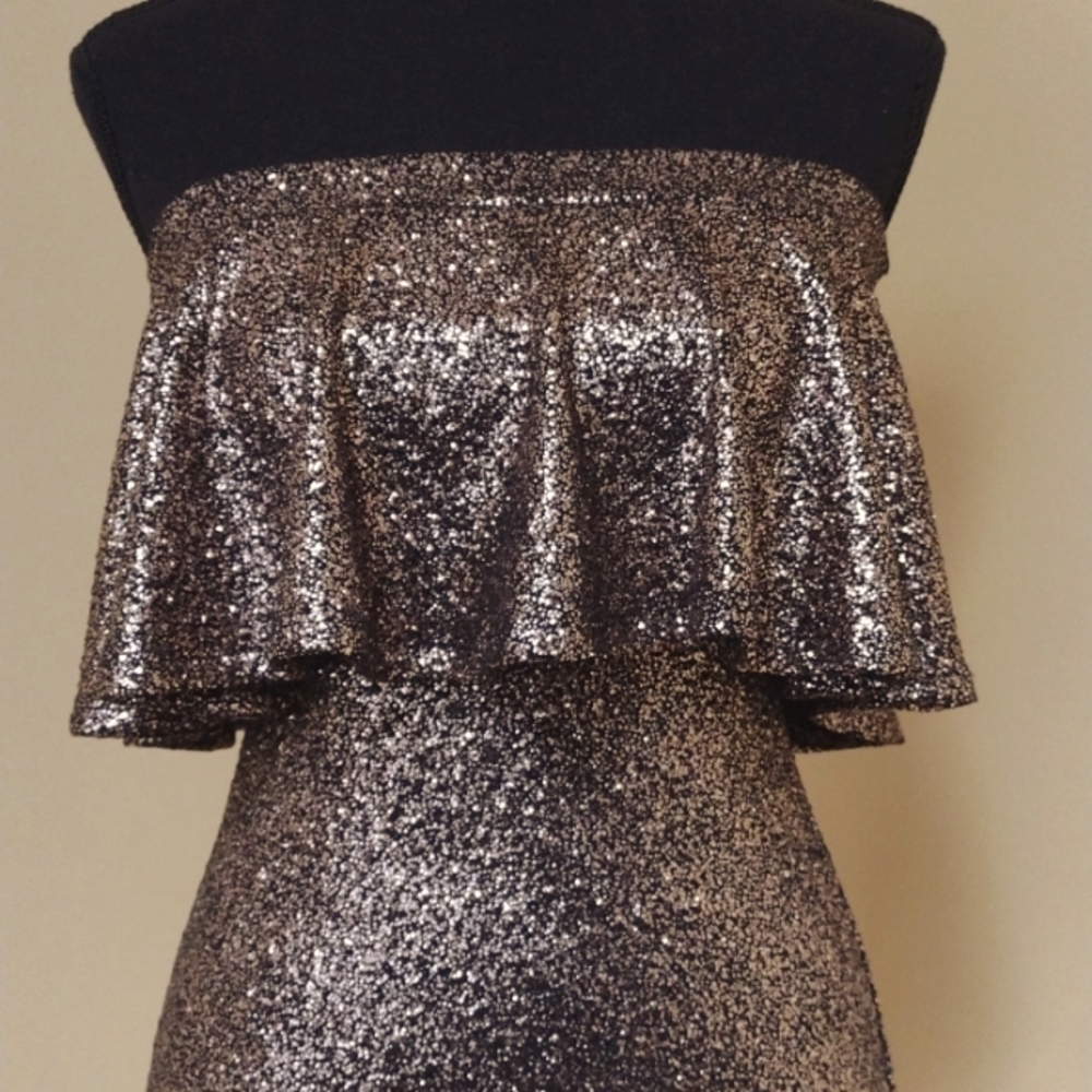 Dress - Picture 2 of 6